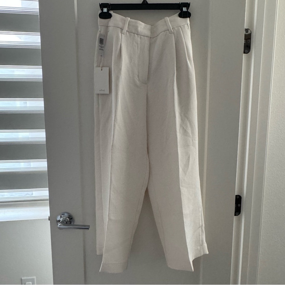 Aritzia Wilfred Effortless Crop Trousers